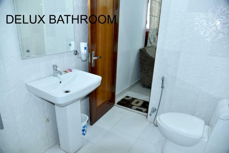 Hotel Royal Classic Bareilly Buitenkant foto